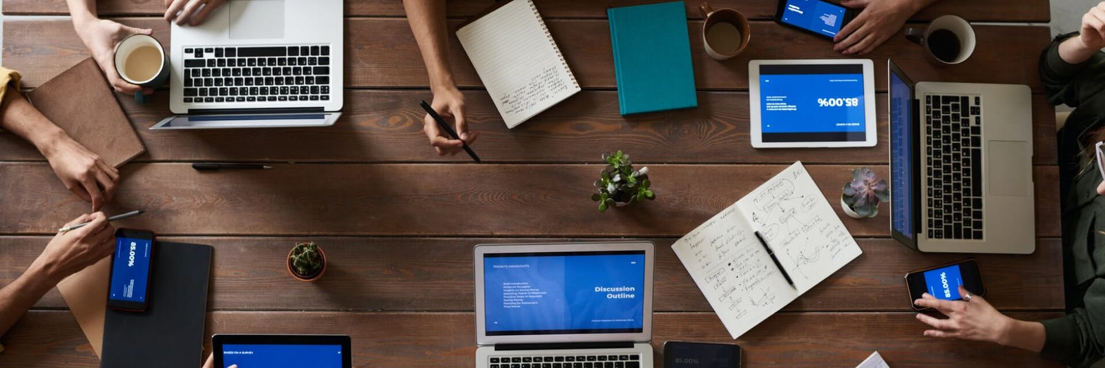 UI/UX Design digital marketing agency about us full width img.jpg